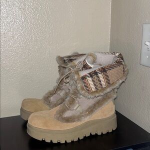 Women's Tan Fur-Lined Boots